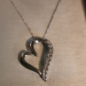 Elegant Silver Heart Pendant Necklace